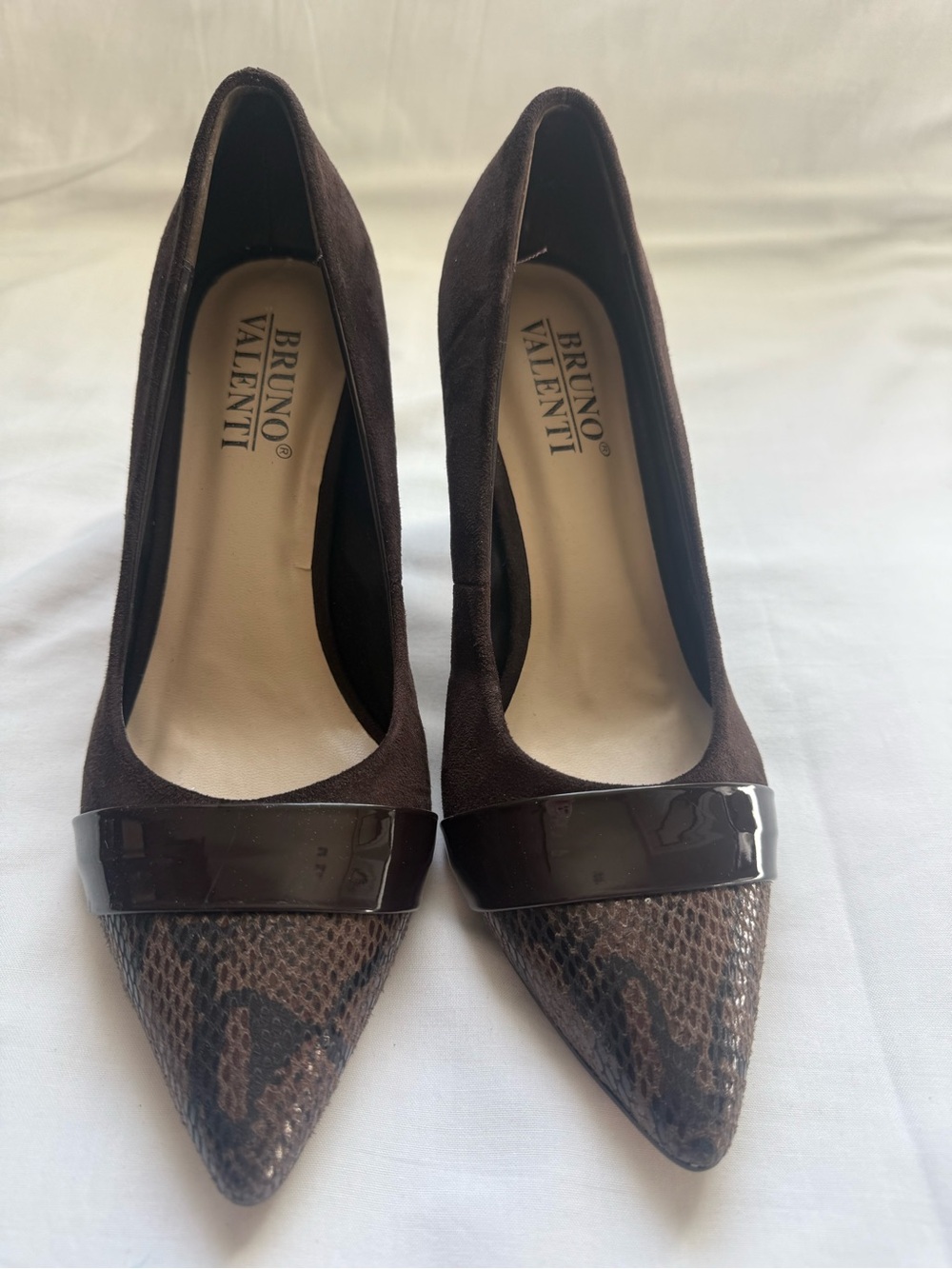 Bruno Valenti Brown Suede Snake Cap Toe Heels Pumps Sz 7.5 Classic Chic